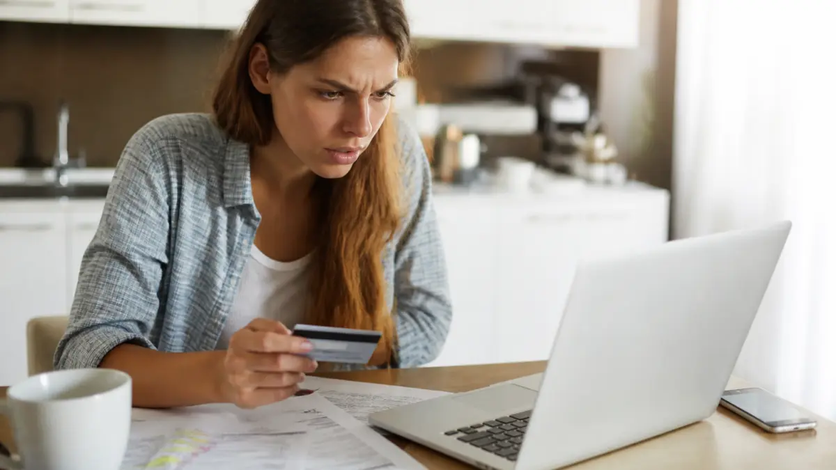Pourquoi le nom Infinite Remit Services apparaît-il sur votre relevé bancaire après un achat sur Shein